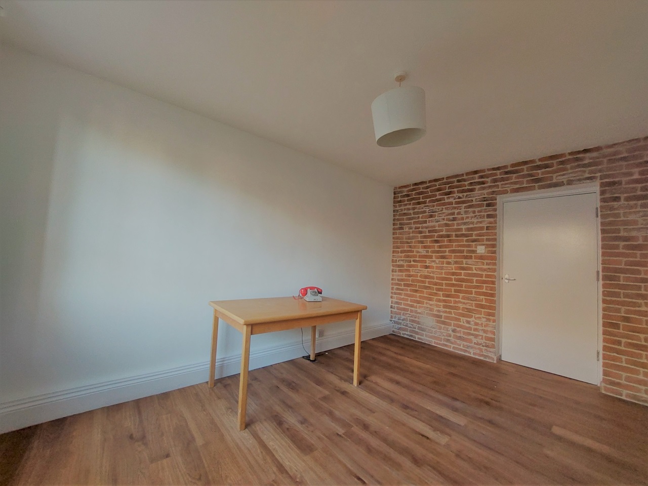 London 2 Bed Flat, Mount Pleasant Lane, E5 To Rent Now for £1,850.