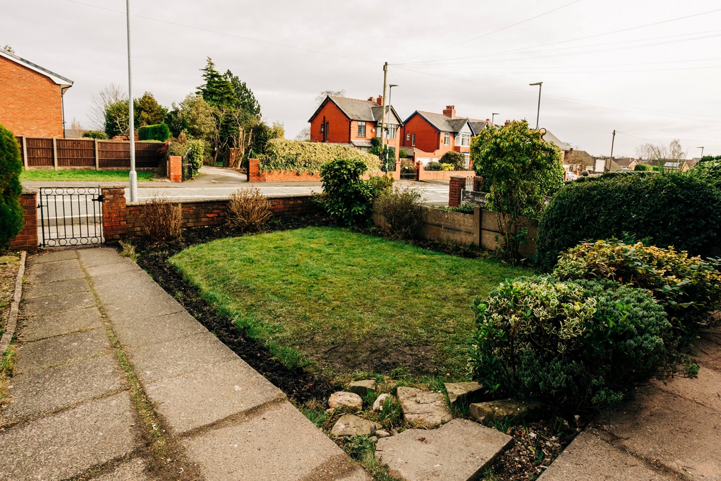 Orrell, Wigan 3 Bed SemiDetached House, Bell Lane, WN5 To Rent Now for £895.00 p/m