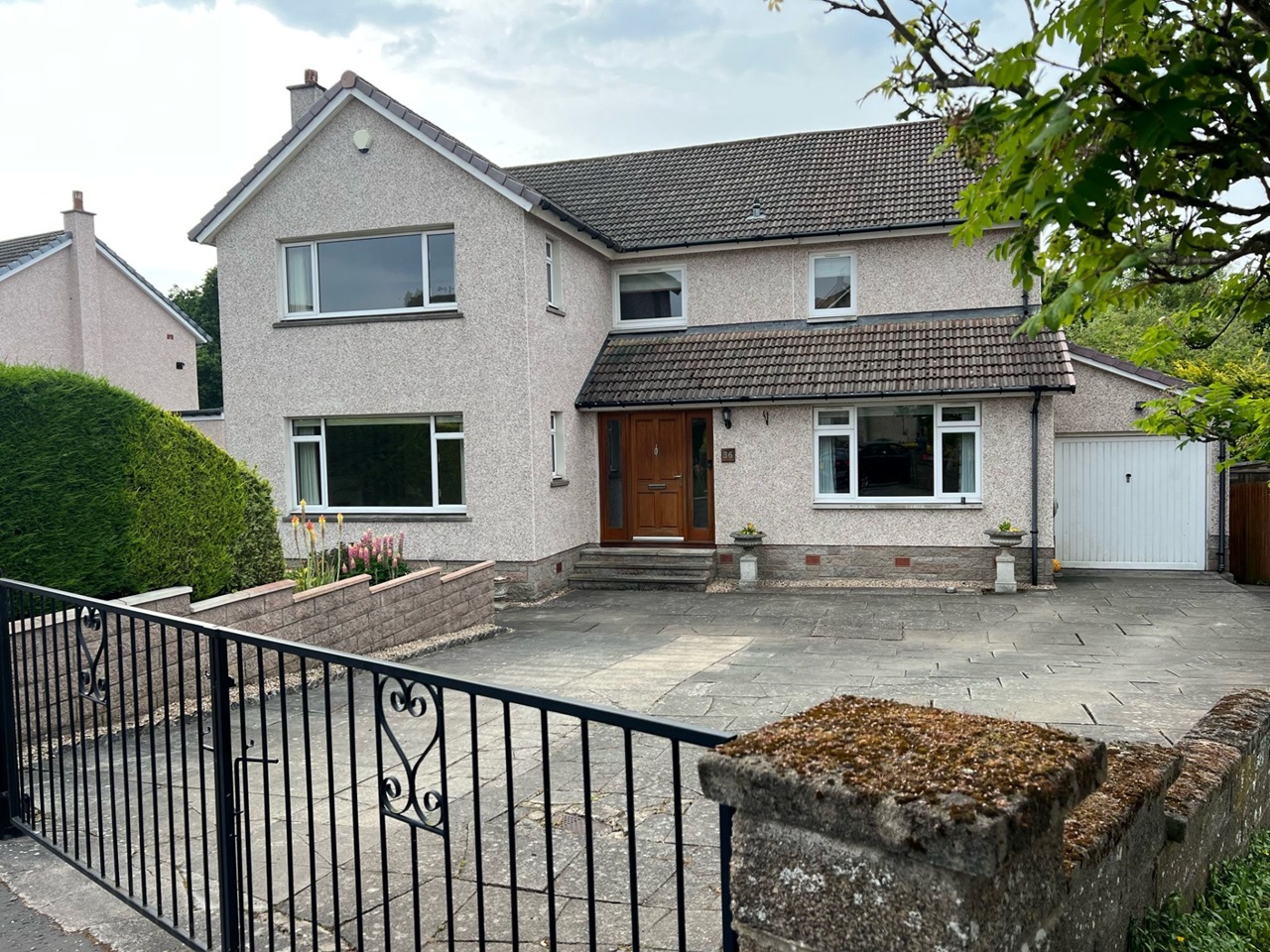 Falkirk 4 Bed Detached House, Dumyat Drive, FK1 To Rent Now for £