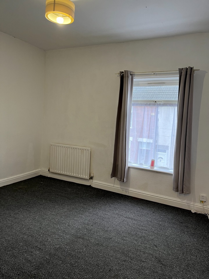 Grimsby 3 Bed Terraced House, Henry Street, DN31 To Rent Now for £
