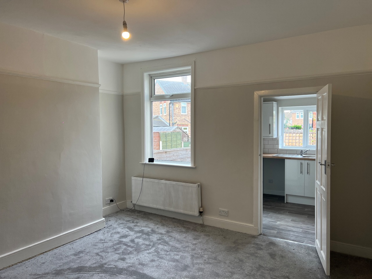 Stockport 2 Bed Terraced House, Dialstone Lane, SK2 To Rent Now for £1,150.00 p/m