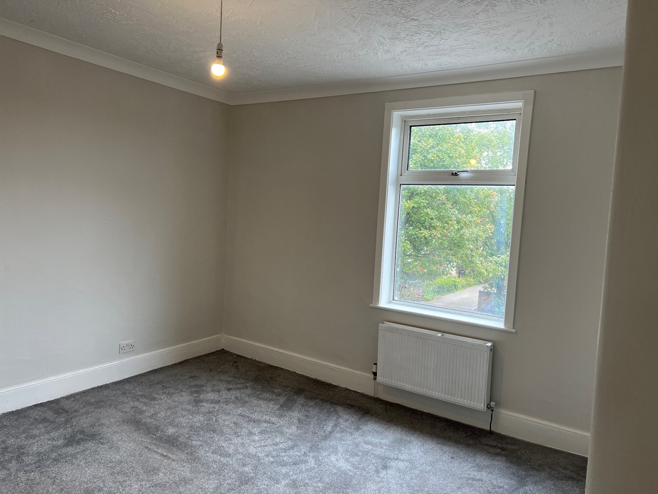 Stockport 2 Bed Terraced House, Dialstone Lane, SK2 To Rent Now for £1,150.00 p/m