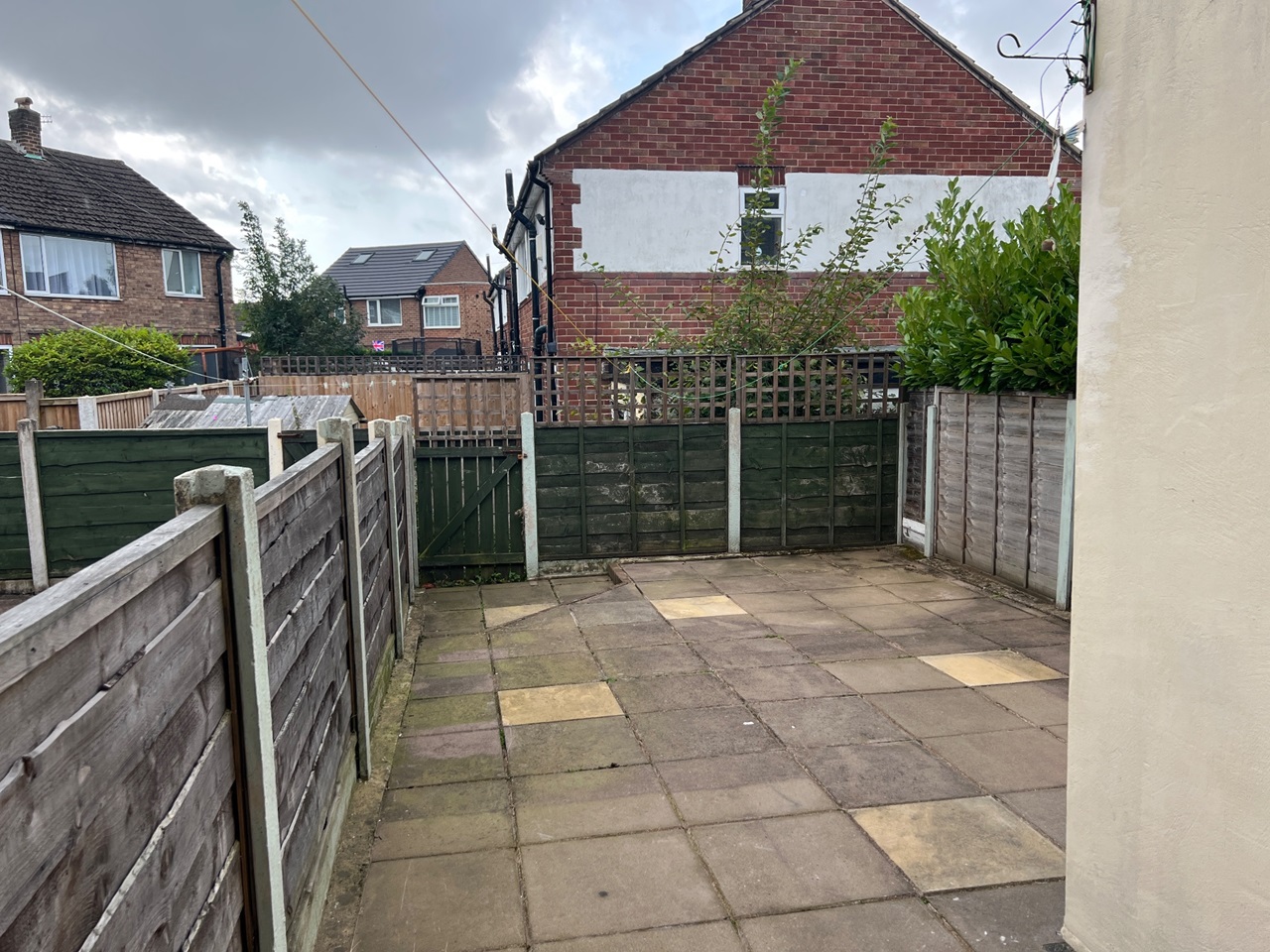 Stockport 2 Bed Terraced House, Dialstone Lane, SK2 To Rent Now for