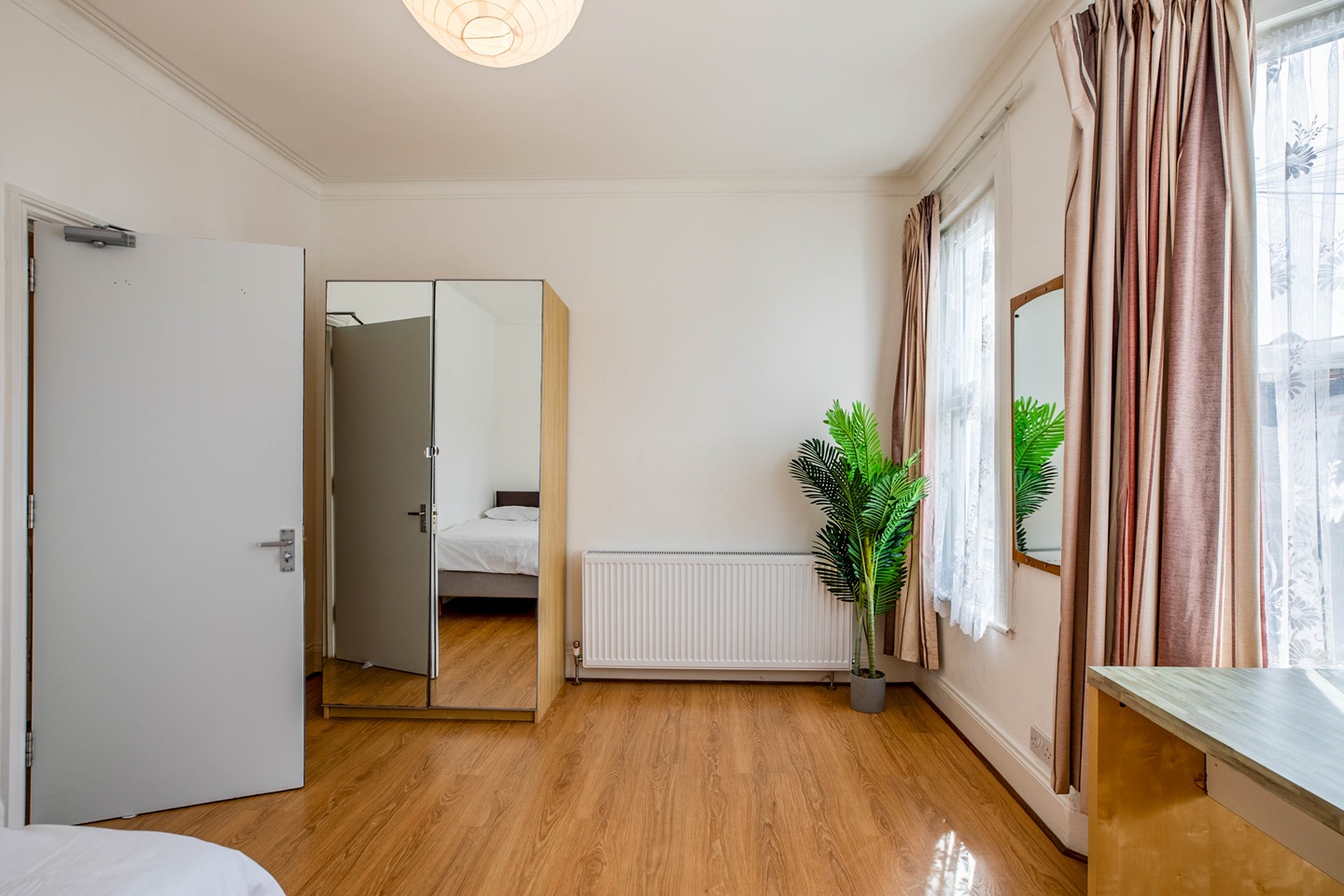 Tooting Broadway 5 Bed Terraced House, Letchworth Street, SW17 To