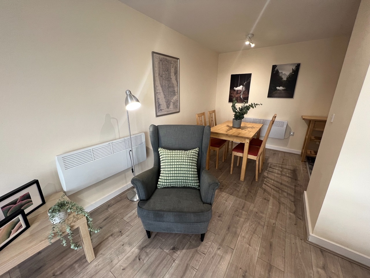 Manchester 2 Bed Flat, Corner, M15 To Rent Now for £1,250.