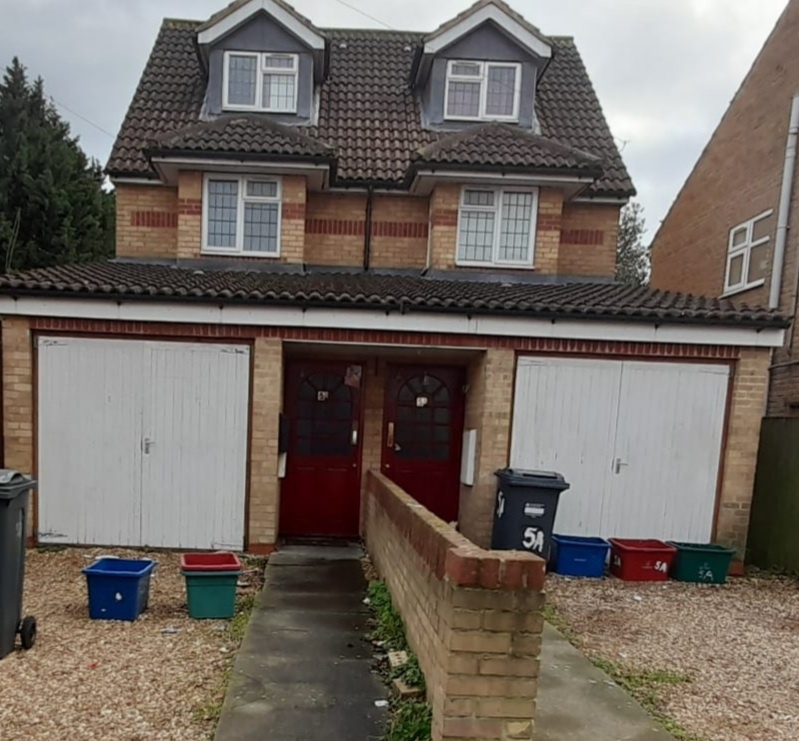 Hounslow 4 Bed SemiDetached House, Pownall Road, TW3 To Rent Now