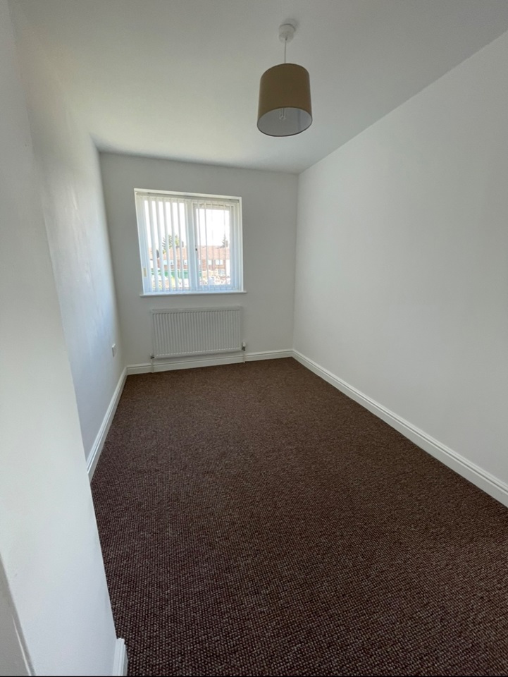 Liverpool 3 Bed SemiDetached House, Lyme Grove, L36 To Rent Now