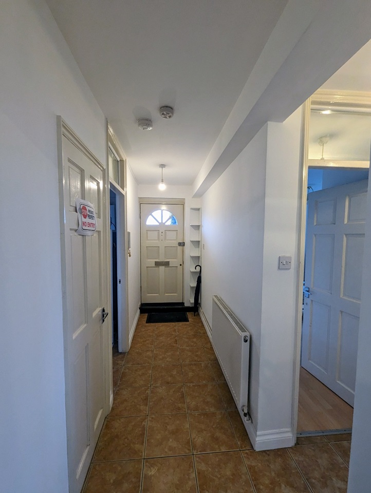 London 2 Bed Flat, Markfield House, N15 To Rent Now for £1,800.00 p/m