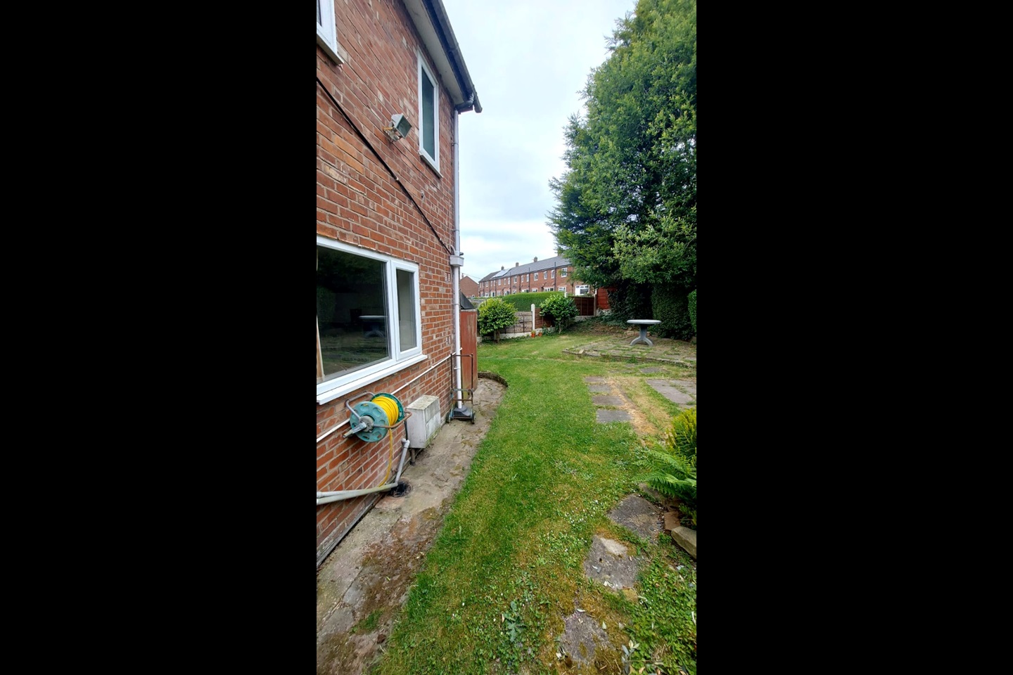 Middleton, Manchester 3 Bed End Terrace, Rowrah Crescent, M24 To