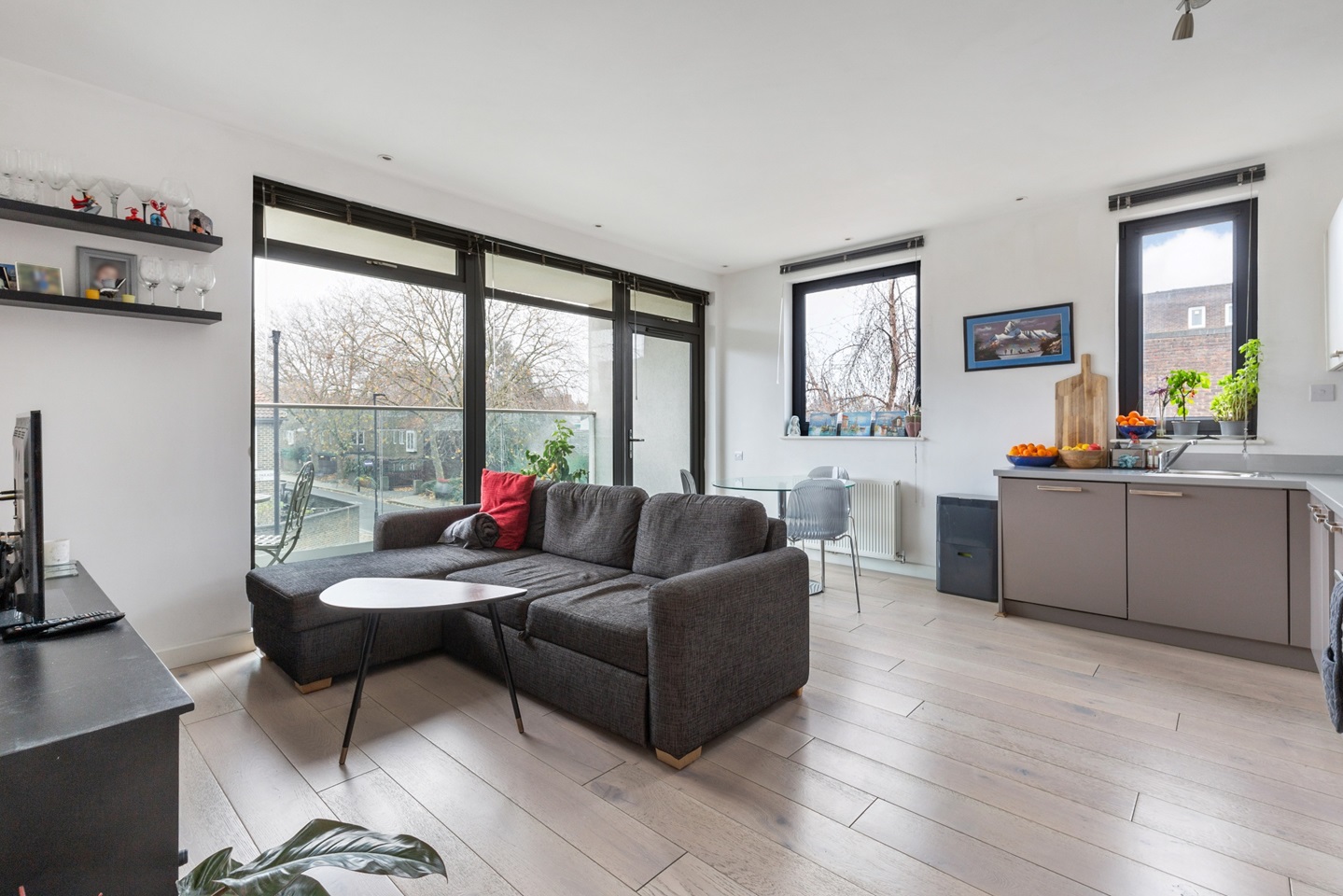 London 2 Bed Flat, Lambeth Walk, SE11 To Rent Now for £2,350.00 p/m