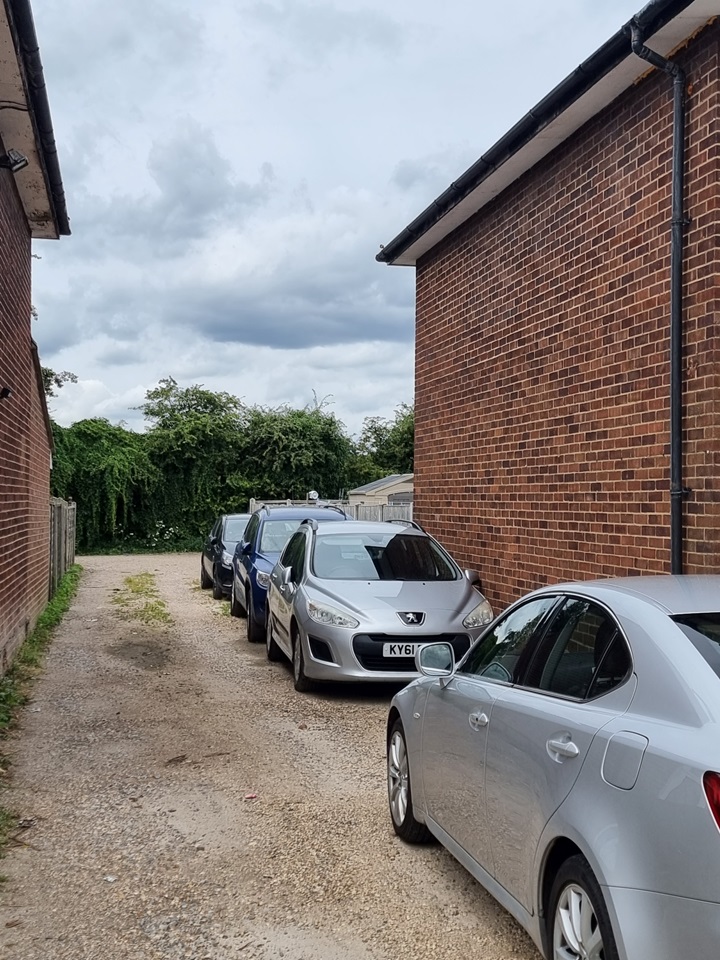 Sipson, West Drayton 3 Bed Detached House, Sipson Road, UB7 To Rent