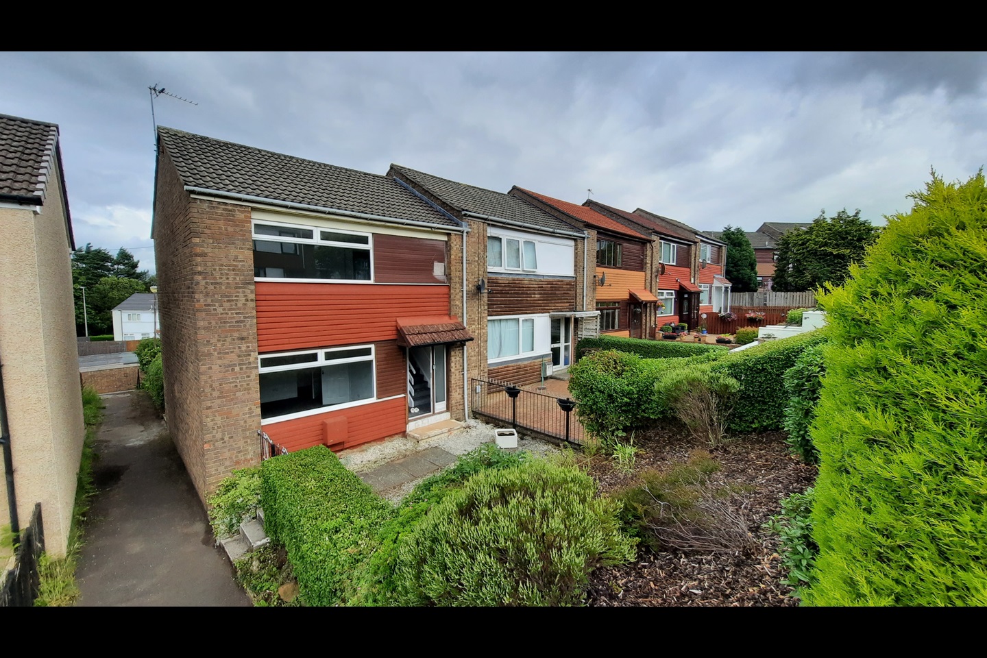 Paisley 2 Bed SemiDetached House, Foxbar Drive, PA2 To Rent Now