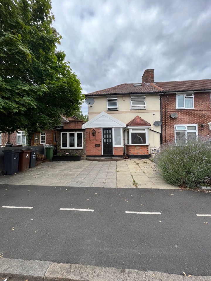 Dagenham 3 Bed Terraced House, Cartwright Road, RM9 To Rent Now for