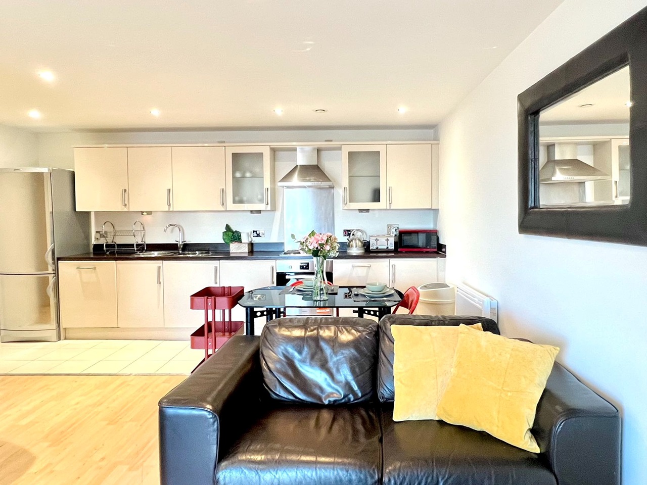 Birmingham 2 Bed Flat, Masshouse Plaza, B5 To Rent Now for £1,300.