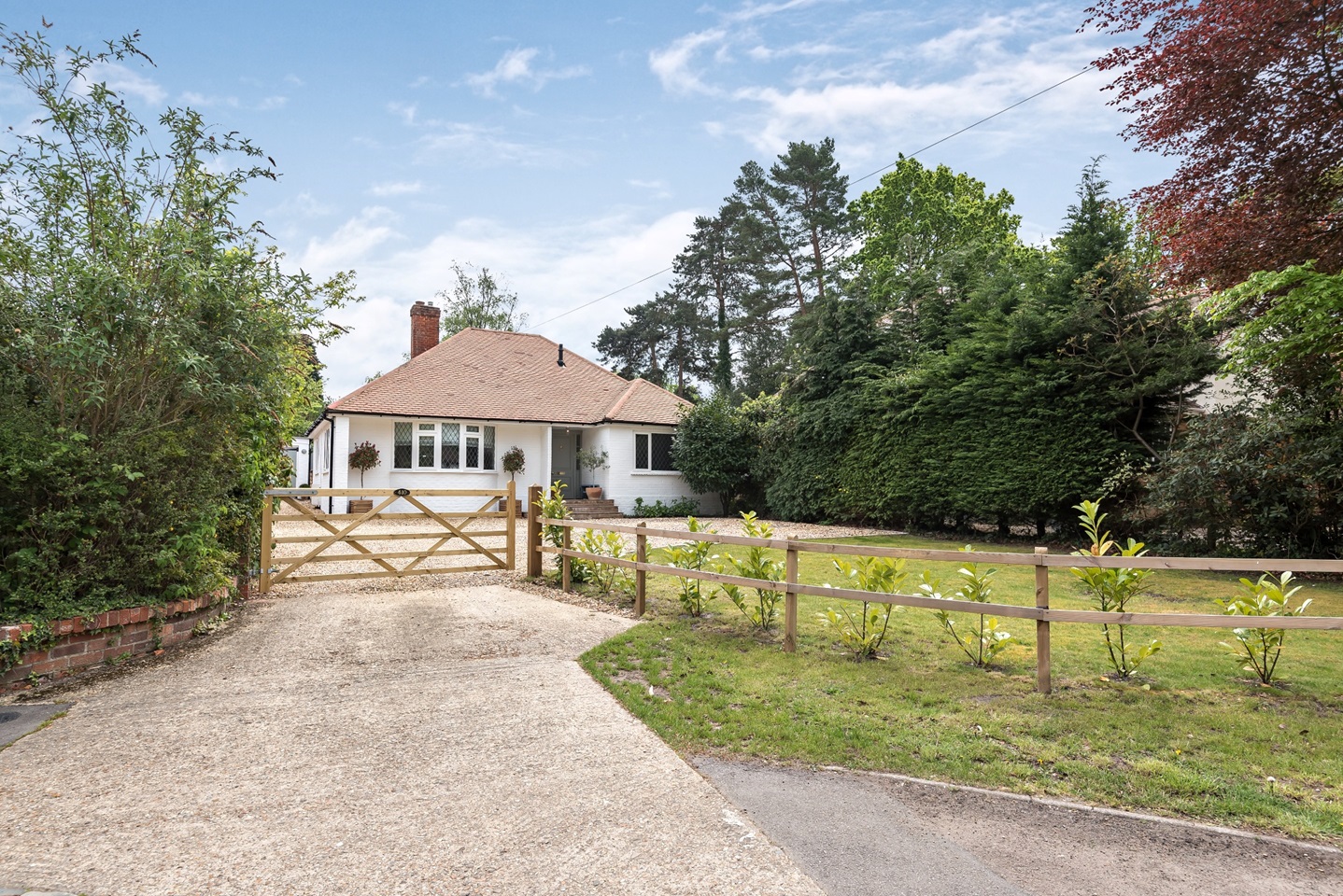 Finchampstead, Wokingham 4 Bed Bungalow, Finchampstead Road, RG40 To Rent Now for £3,000.00 p/m