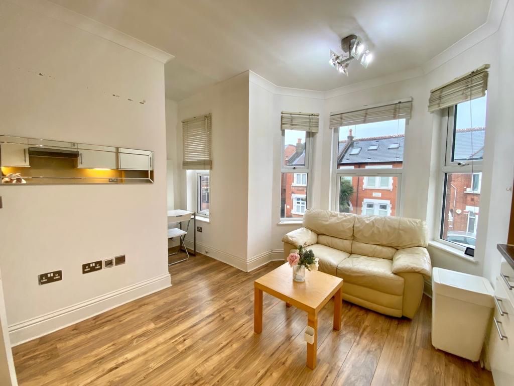 Harrow 1 Bed Flat, Headstone Road, HA1 To Rent Now for £1,200.00 p/m