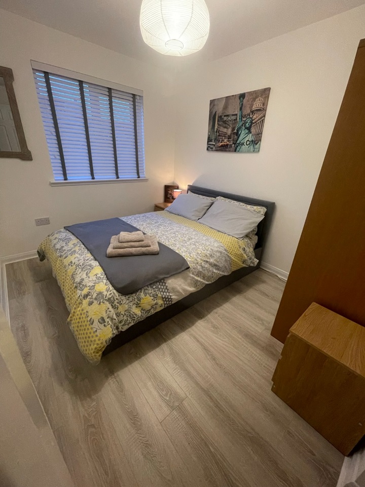 Glasgow Room in a Shared House, Broomfield Crescent, G21 To Rent