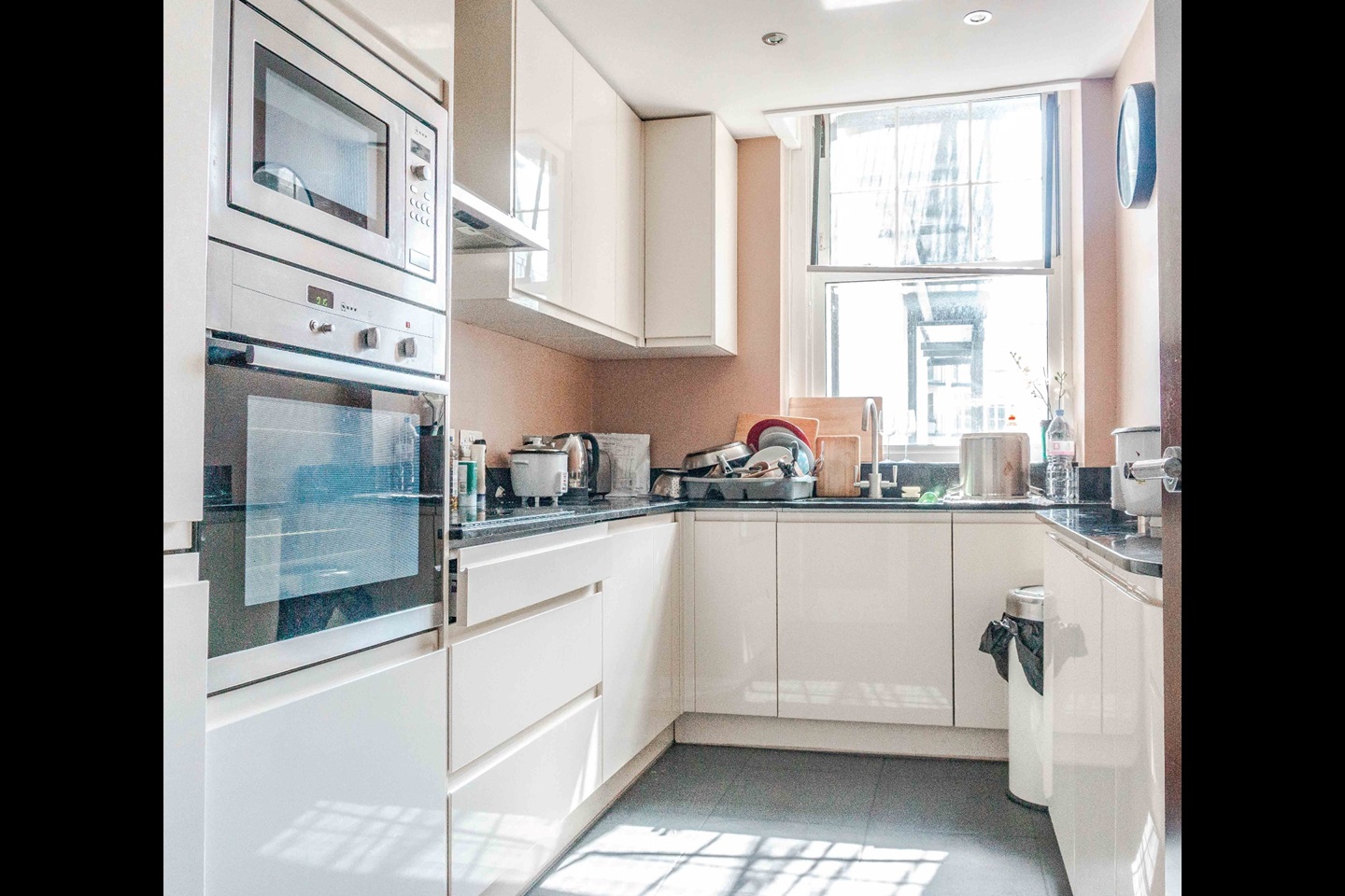 London Room in a Shared Flat, Hanover Gate Mansions, NW1 To Rent