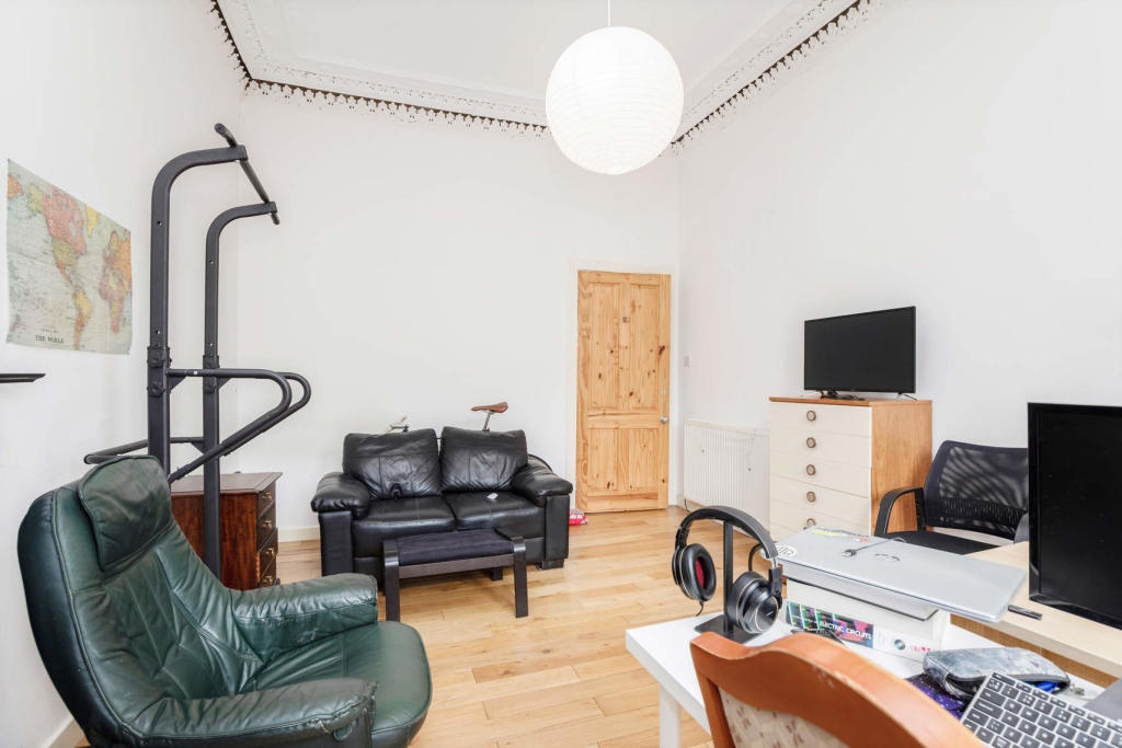 Glasgow 2 Bed Flat, Byres Road, G12 To Rent Now for £1,700.00 p/m