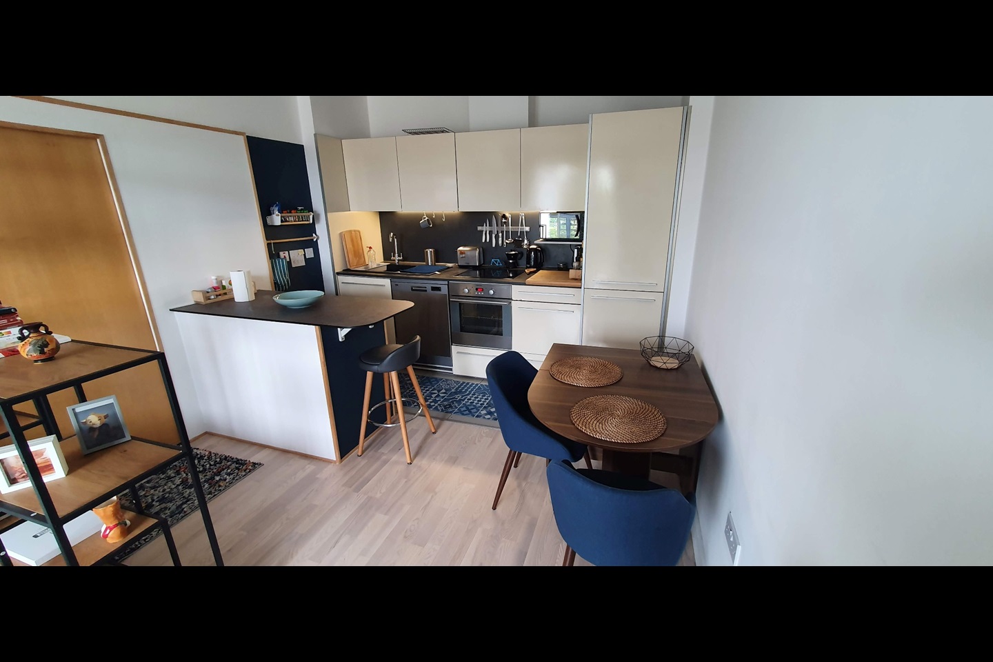 Isleworth 2 Bed Flat, Union Lane, TW7 To Rent Now for £2,495.00 p/m