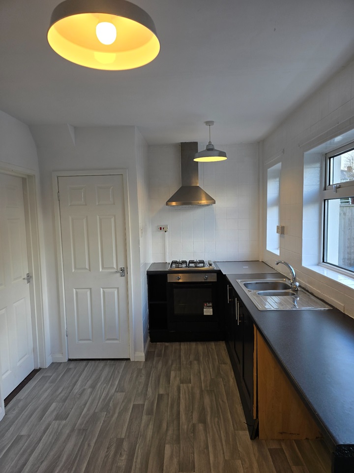 Nottingham 3 Bed SemiDetached House, Grindon Crescent, NG6 To Rent
