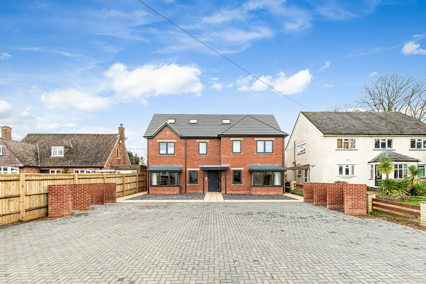 Kidlington 1 Bed Flat, Bicester Road, OX5 To Rent Now for £1,450.00 p/m