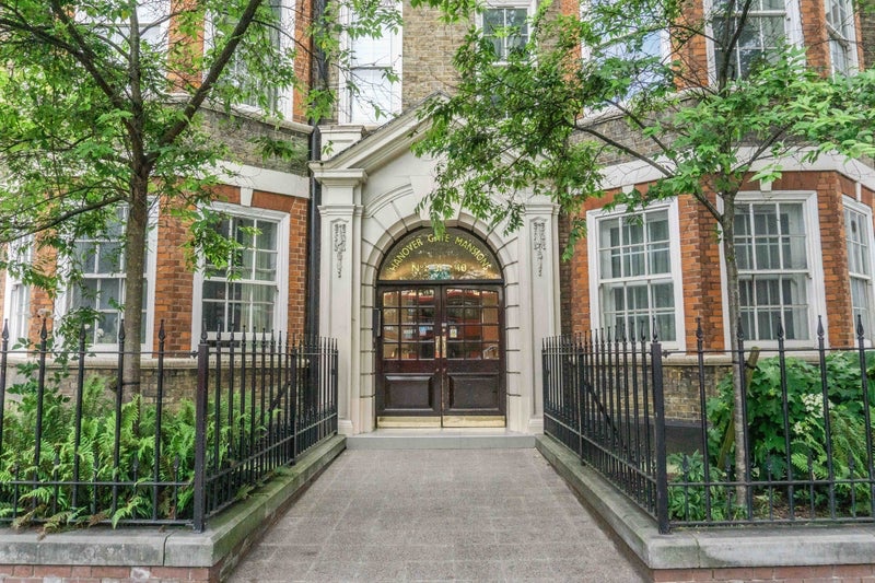 London Room in a Shared Flat, Hanover Gate Mansions, NW1 To Rent