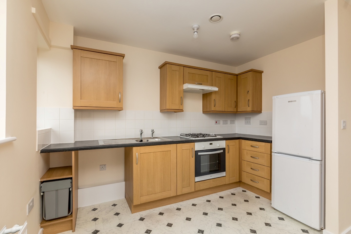 Felpham, Bognor Regis 1 Bed Flat, Broom Field House, PO22 To Rent