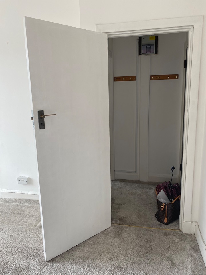 London Studio Flat, Balham High Rd, SW17 To Rent Now for £1,350.00 p/m