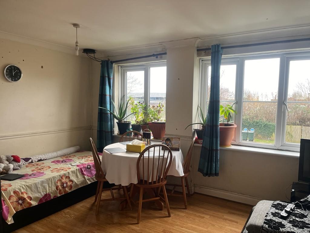 Feltham 2 Bed Flat, Astrid House, TW13 To Rent Now for £1,500.00 p/m