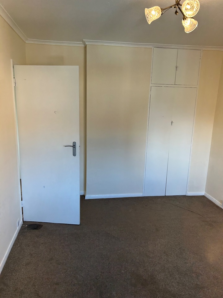 Aveley, South Ockendon 3 Bed Terraced House, Nare Road, RM15 To