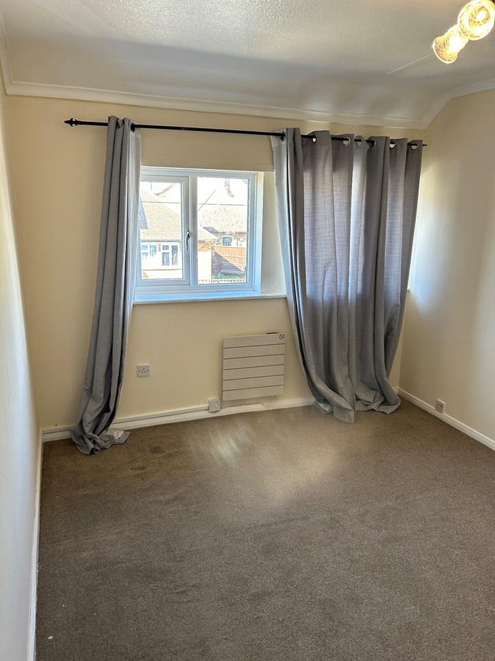 Aveley, South Ockendon 3 Bed Terraced House, Nare Road, RM15 To