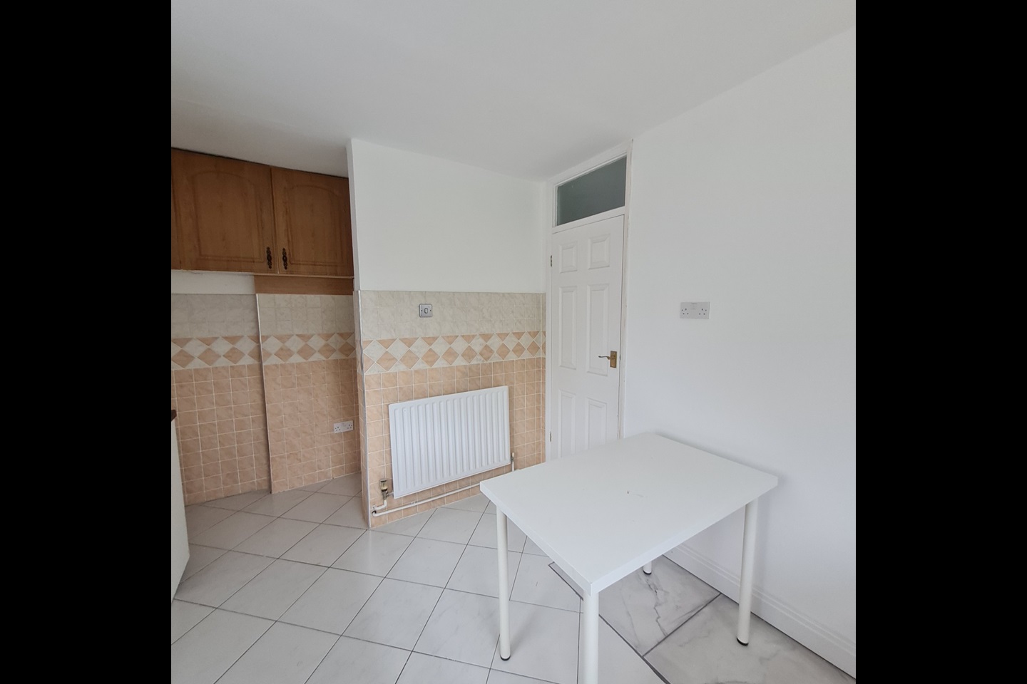 Romford 2 Bed Beech Street, RM7 To Rent Now for £1,500.