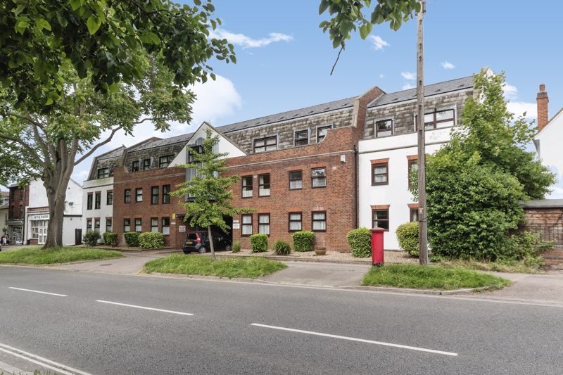 Baldock 1 Bed Flat, High Street, SG7 To Rent Now for £1,000.00 p/m