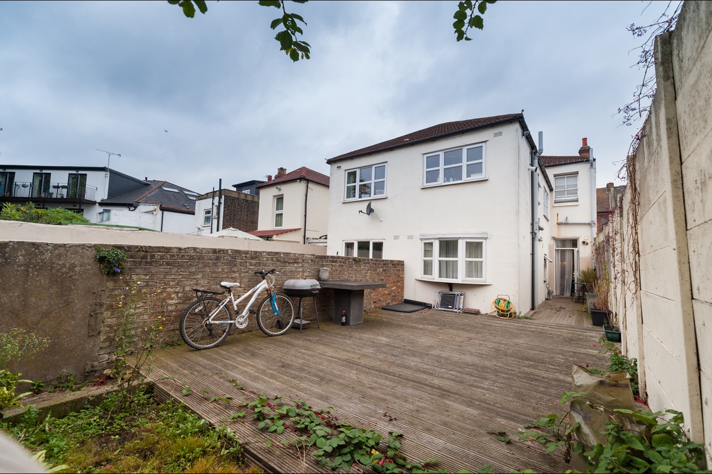 London 2 Bed Flat, Eardley Road, SW16 To Rent Now for £1,430.00 p/m