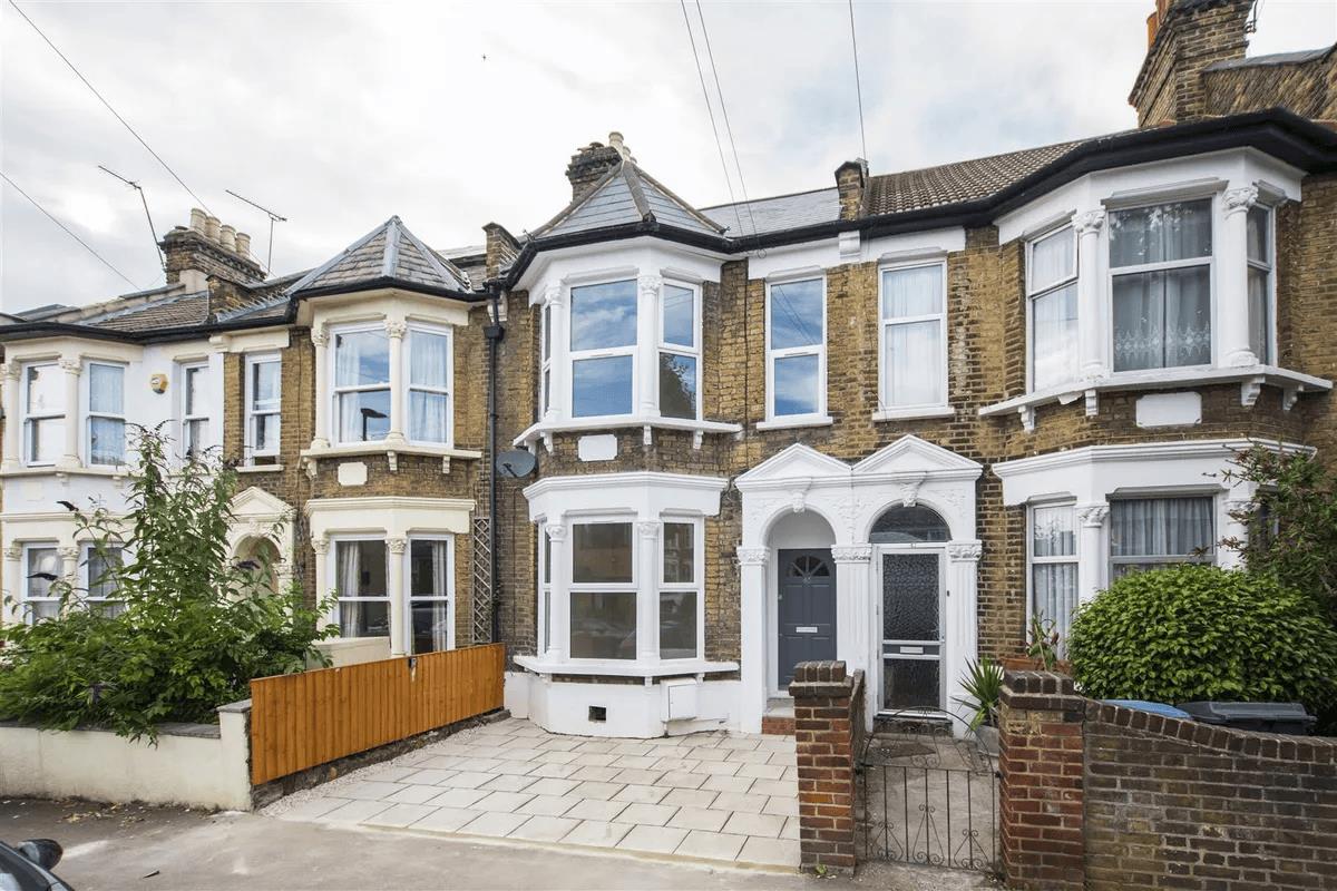 London Room in a Shared House, Grove Road, E17 To Rent Now for £940.00 p/m