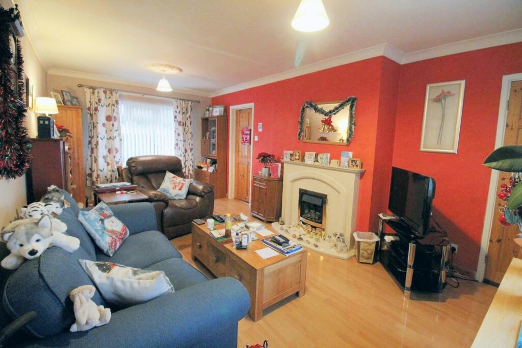 Newcastle Upon Tyne 3 Bed Terraced House, Fawdon Park Road, NE3 To
