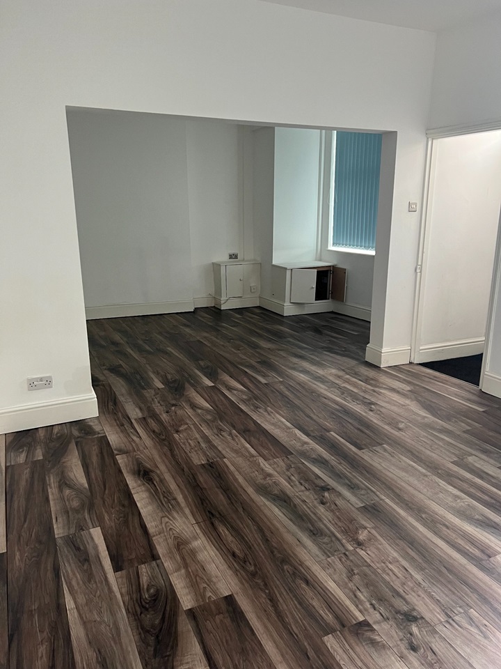 Irlam, Manchester 3 Bed Detached House, Silver Street, M44 To Rent