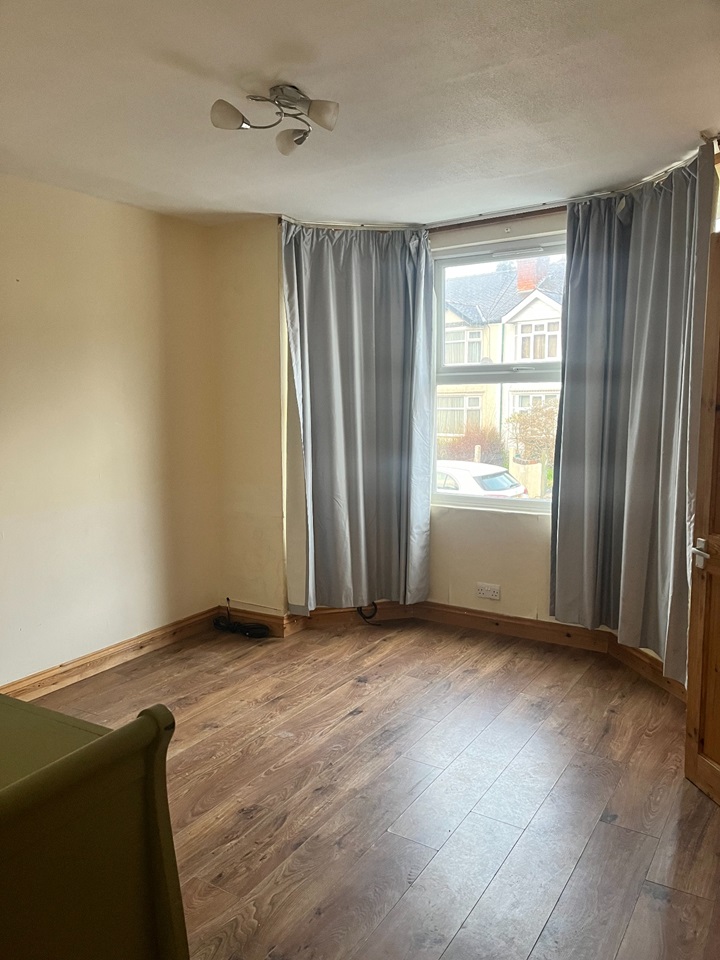 Coventry 2 Bed End Terrace, Crosbie Road, CV5 To Rent Now for £995.