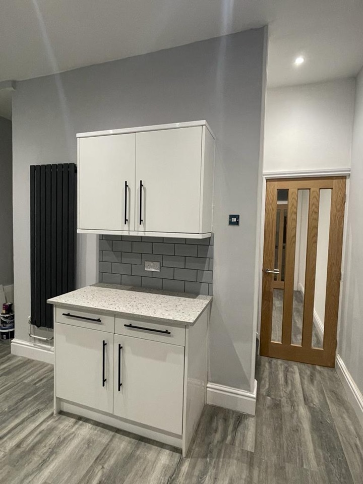 Hyde 2 Bed Terraced House, Street, SK14 To Rent Now for £