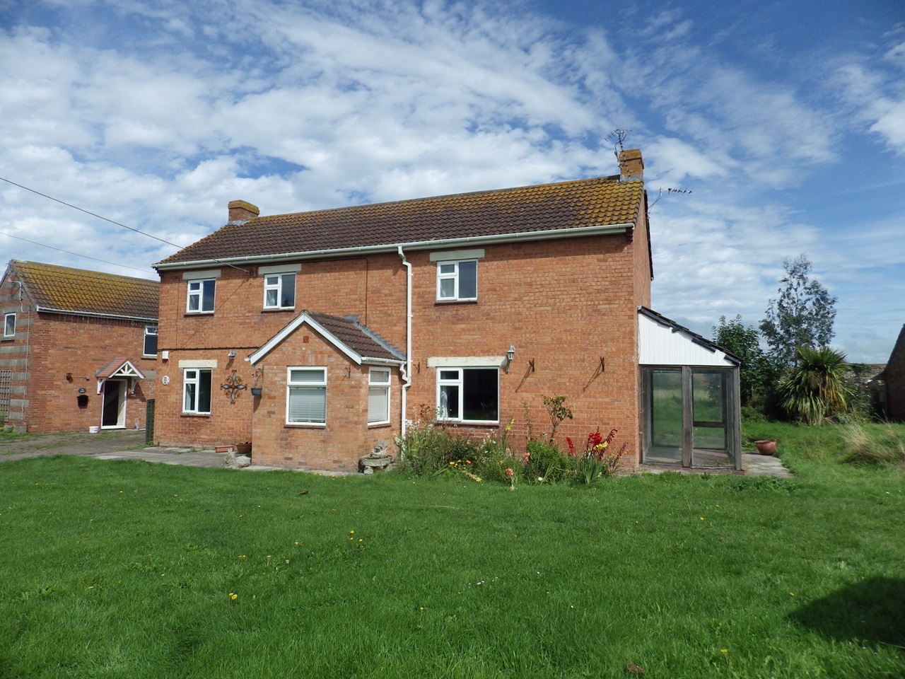 Highbridge 3 Bed Detached House, Alstone Lane, TA9 To Rent Now for