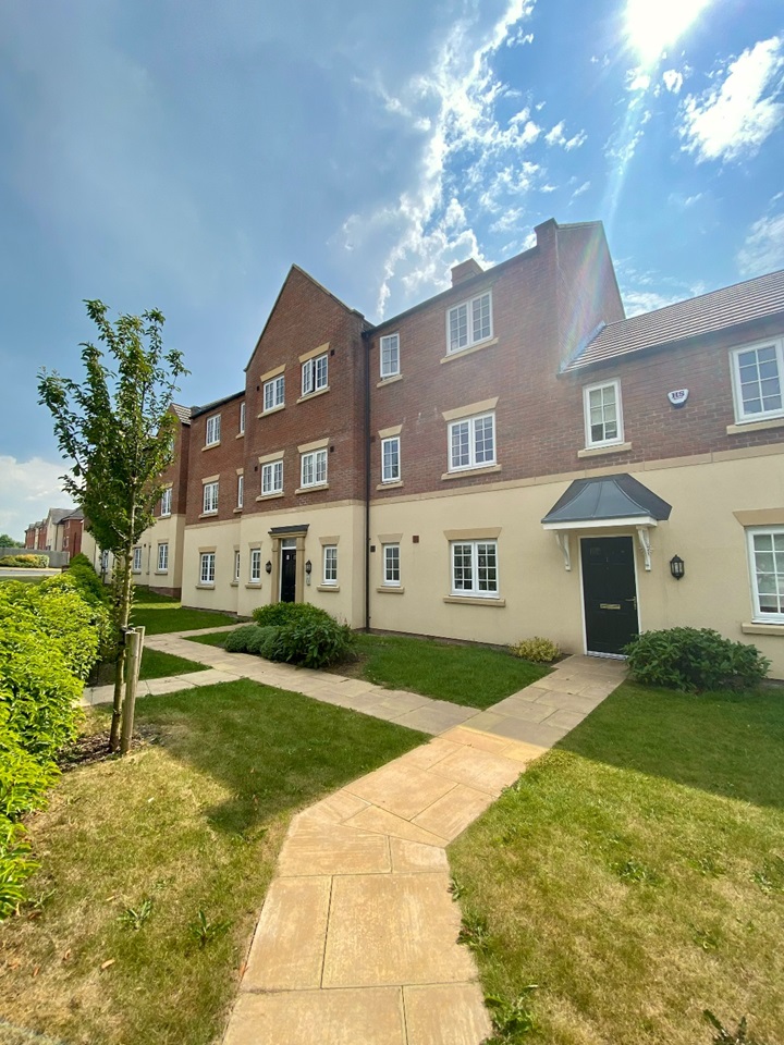 Northwich 1 Bed Flat, Ryall Court, CW8 To Rent Now for £675.00 p/m