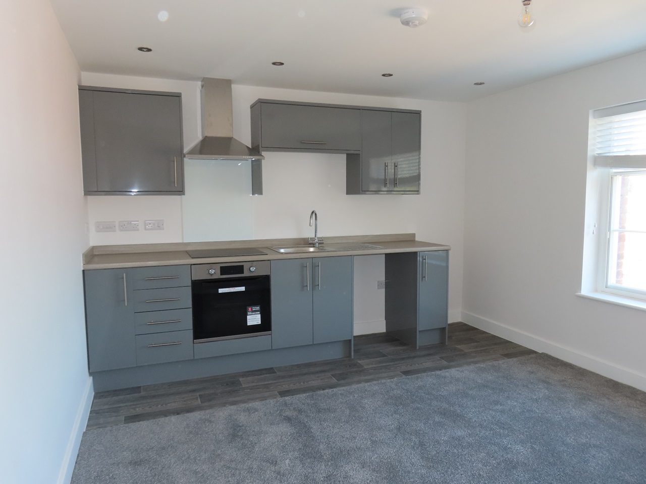 Halesowen 1 Bed Flat, Great Cornbow, B63 To Rent Now for £750.00 p/m