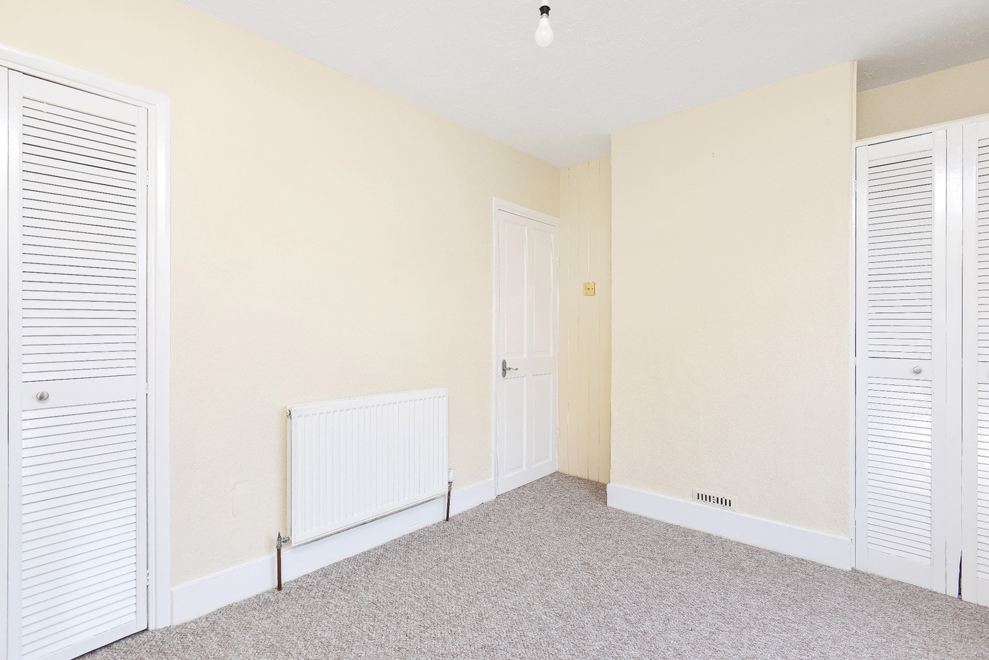 2 Bed SemiDetached House, Street, DA10 To