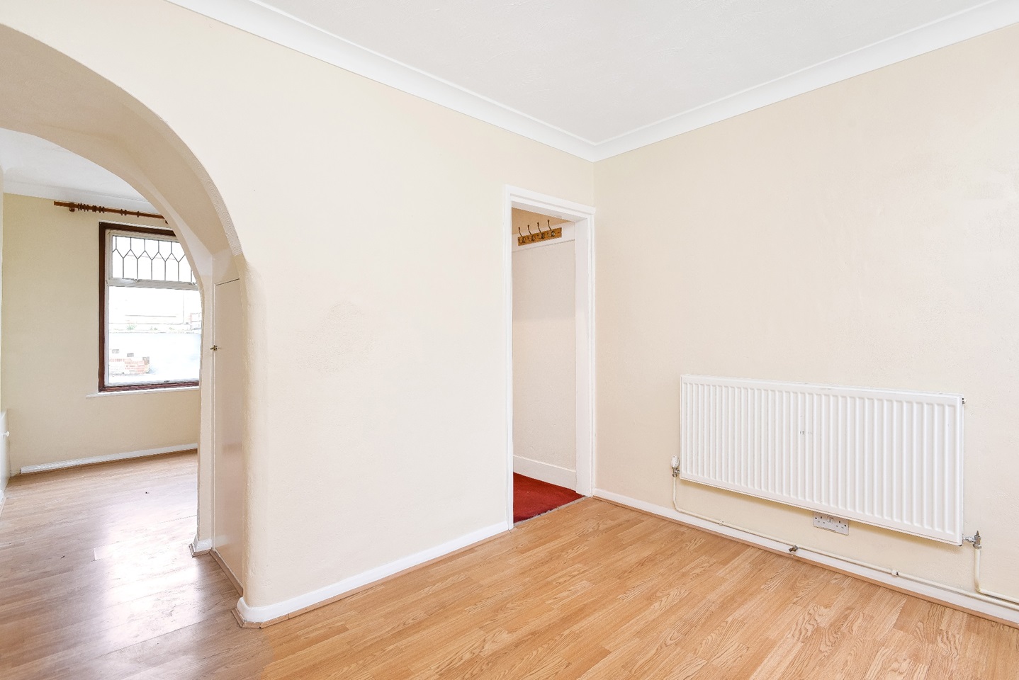 2 Bed SemiDetached House, Street, DA10 To