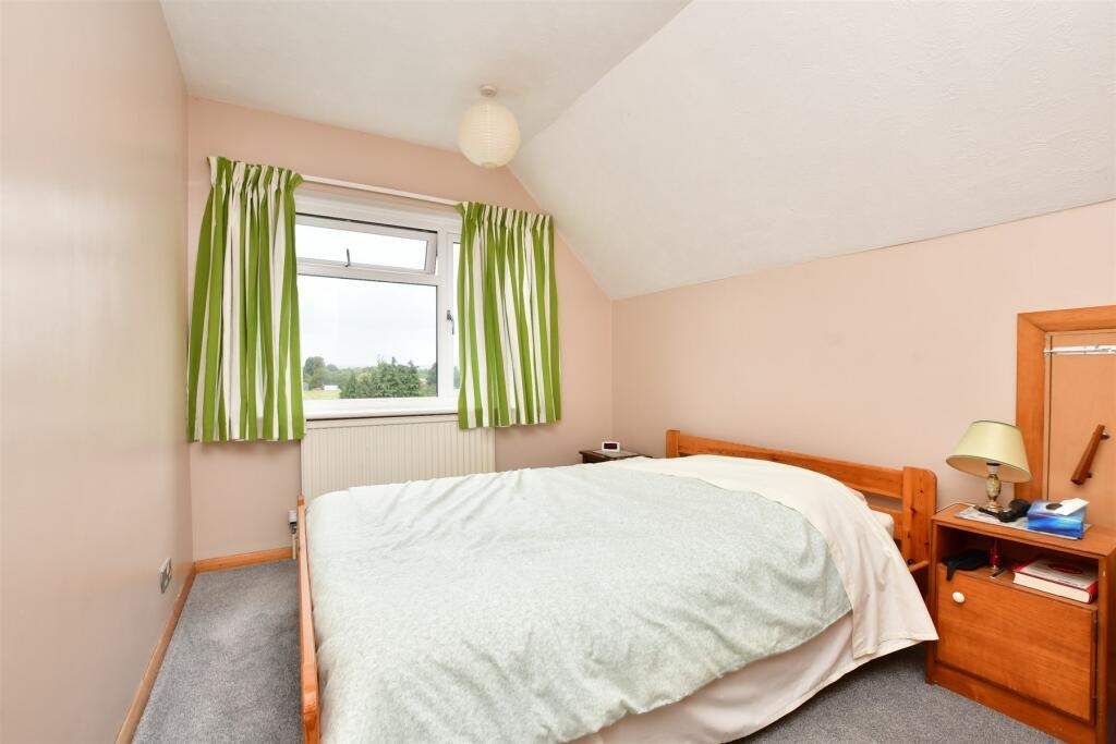 Boughton Monchelsea, Maidstone 4 Bed Detached House, Heath Road, ME17