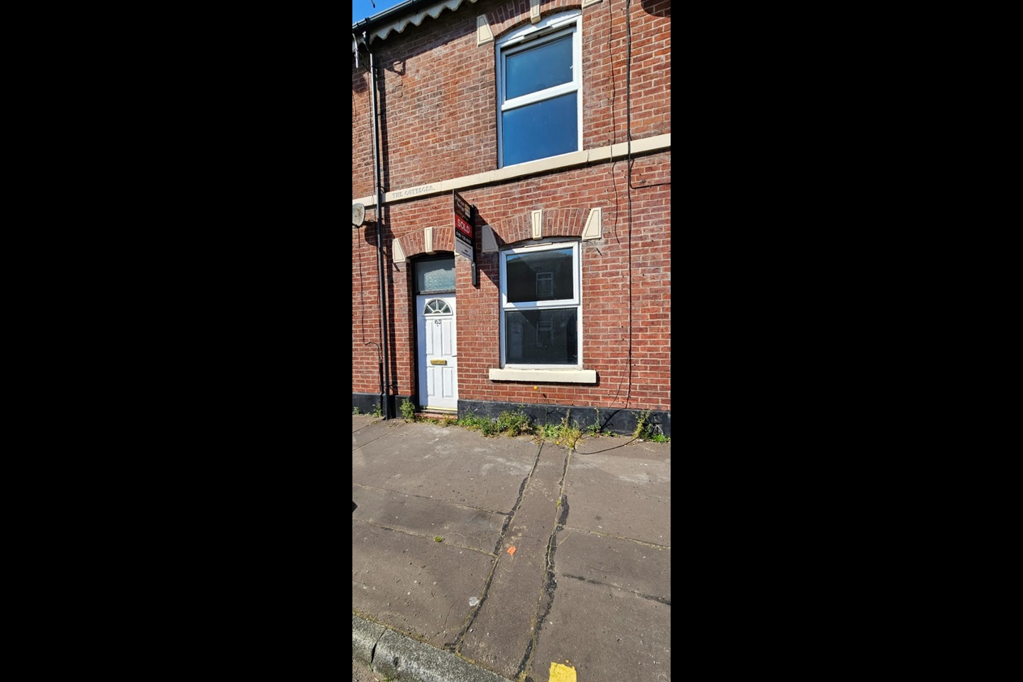 Radcliffe, Manchester 2 Bed Terraced House, Cross Lane, M26 To Rent