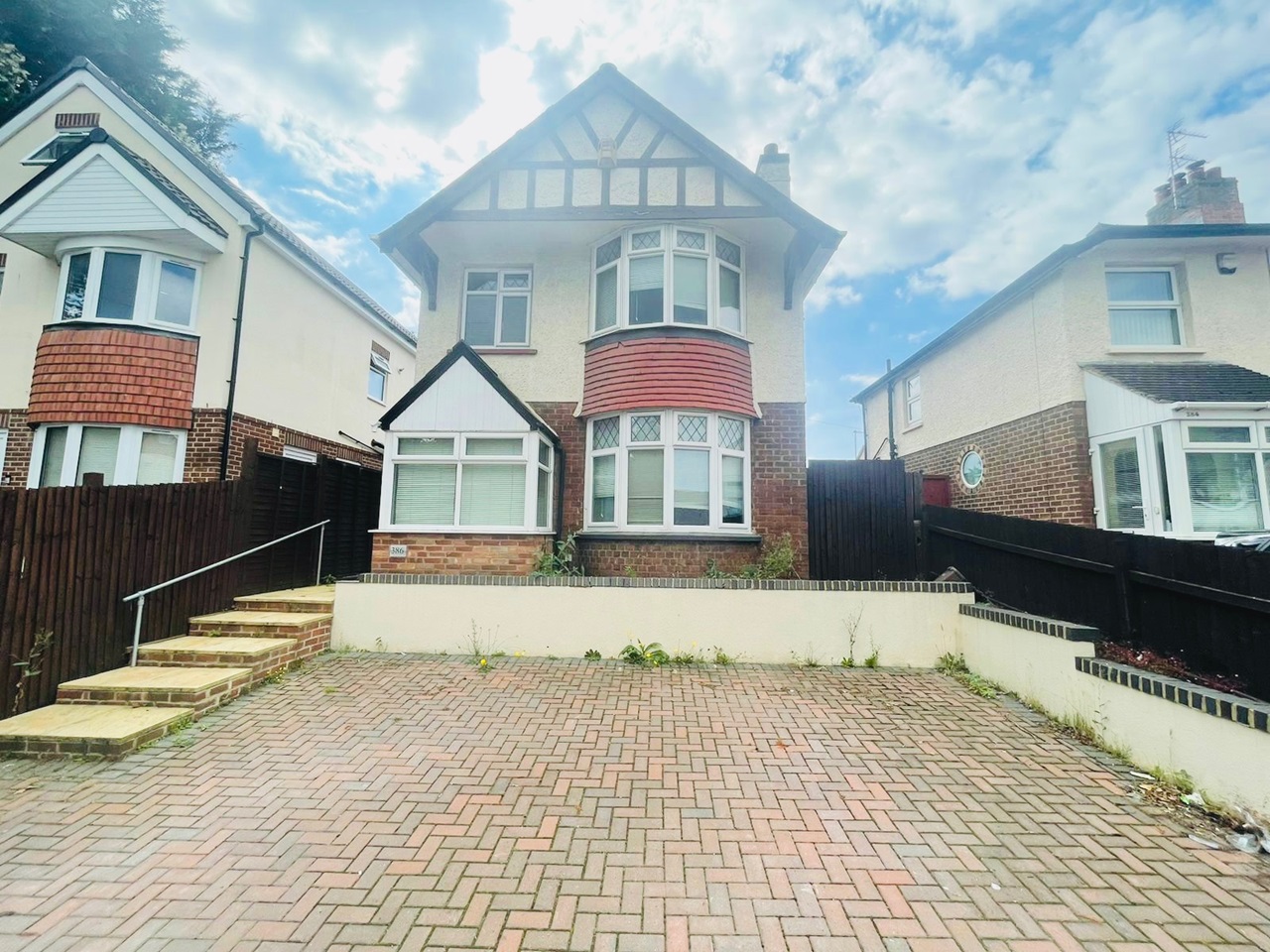 Gloucester 3 Bed Detached House, Barton Street, GL1 To Rent Now for