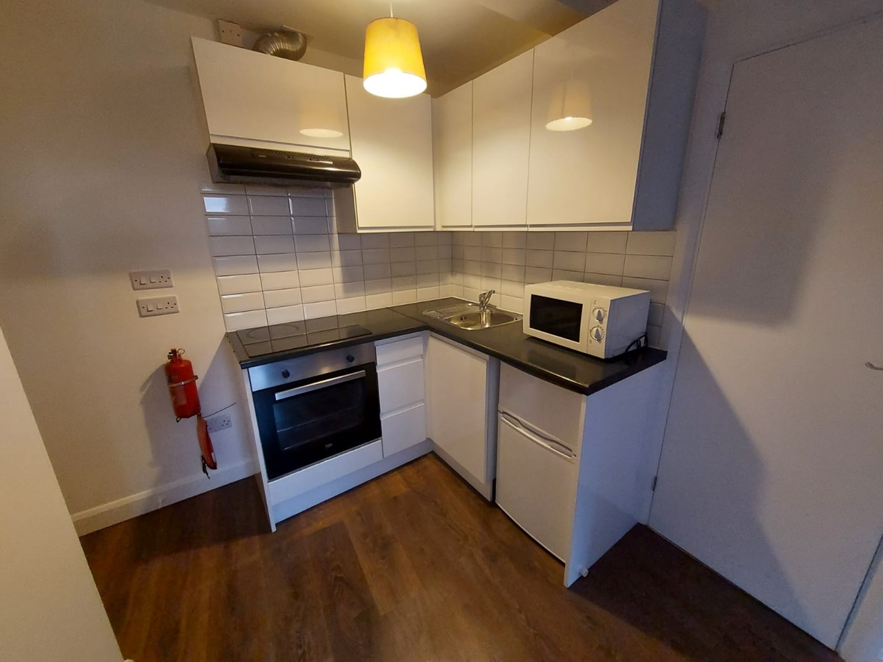 West Hendon Studio Flat, West Hendon Broadway, NW9 To Rent Now for
