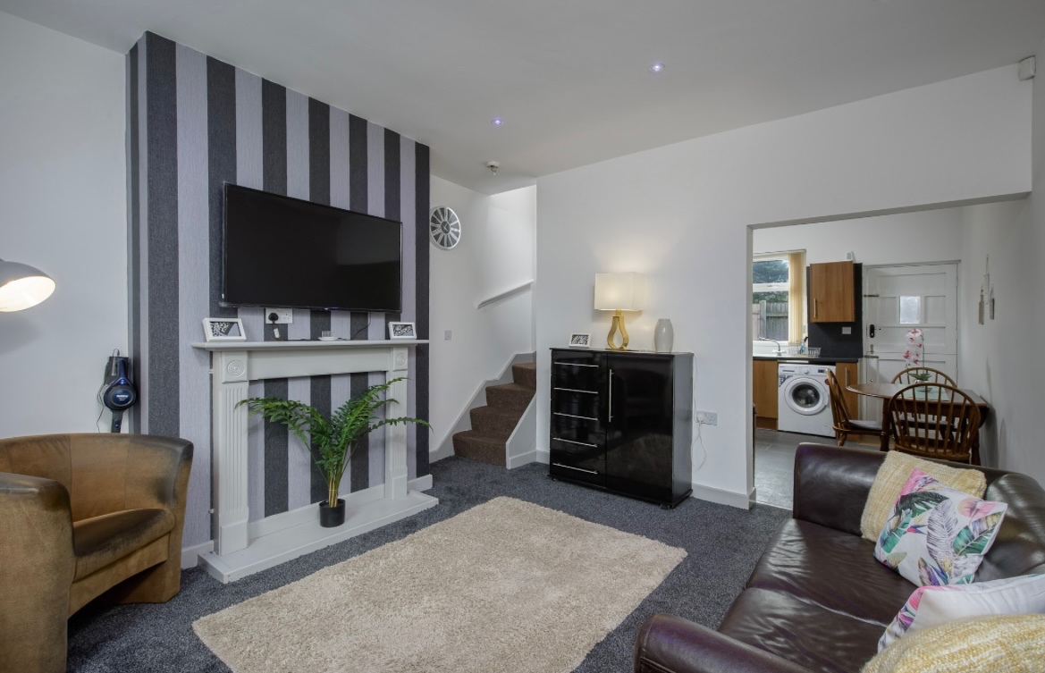 Blackpool 2 Bed Terraced House, Vicarage Lane, FY4 To Rent Now for